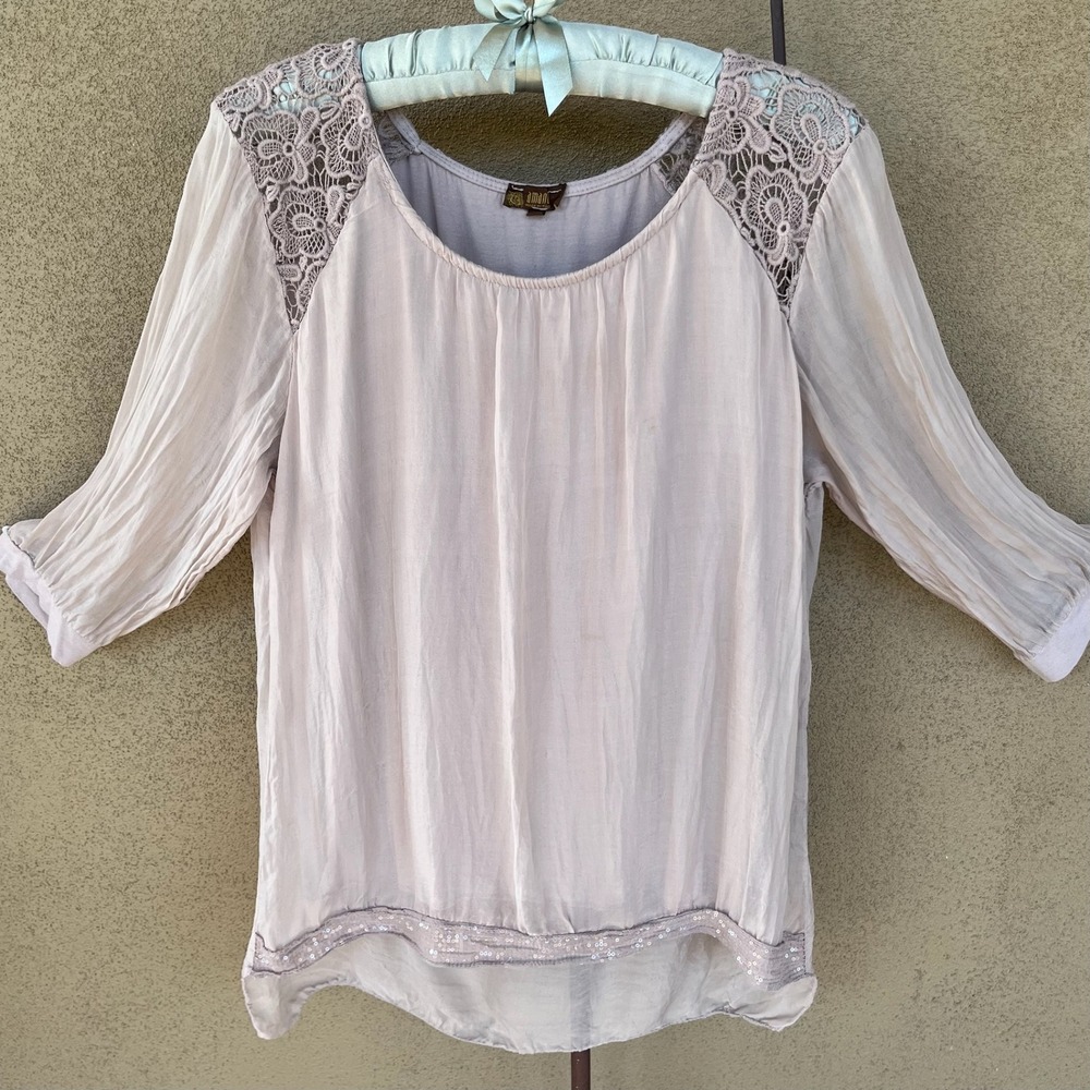 AMANTI Made in Italy Silk Lace Shoulder Sequin Trim Blouse‎ Elegant Top Size M